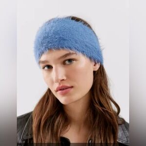 NWT Urban Outfitters Susie Knit Scarf in Blue